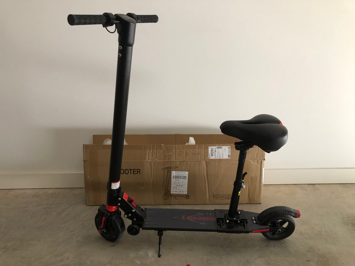 S8 Small Compact n Light Weight Portable EScooter ( With seat option for extra safety n comfort )