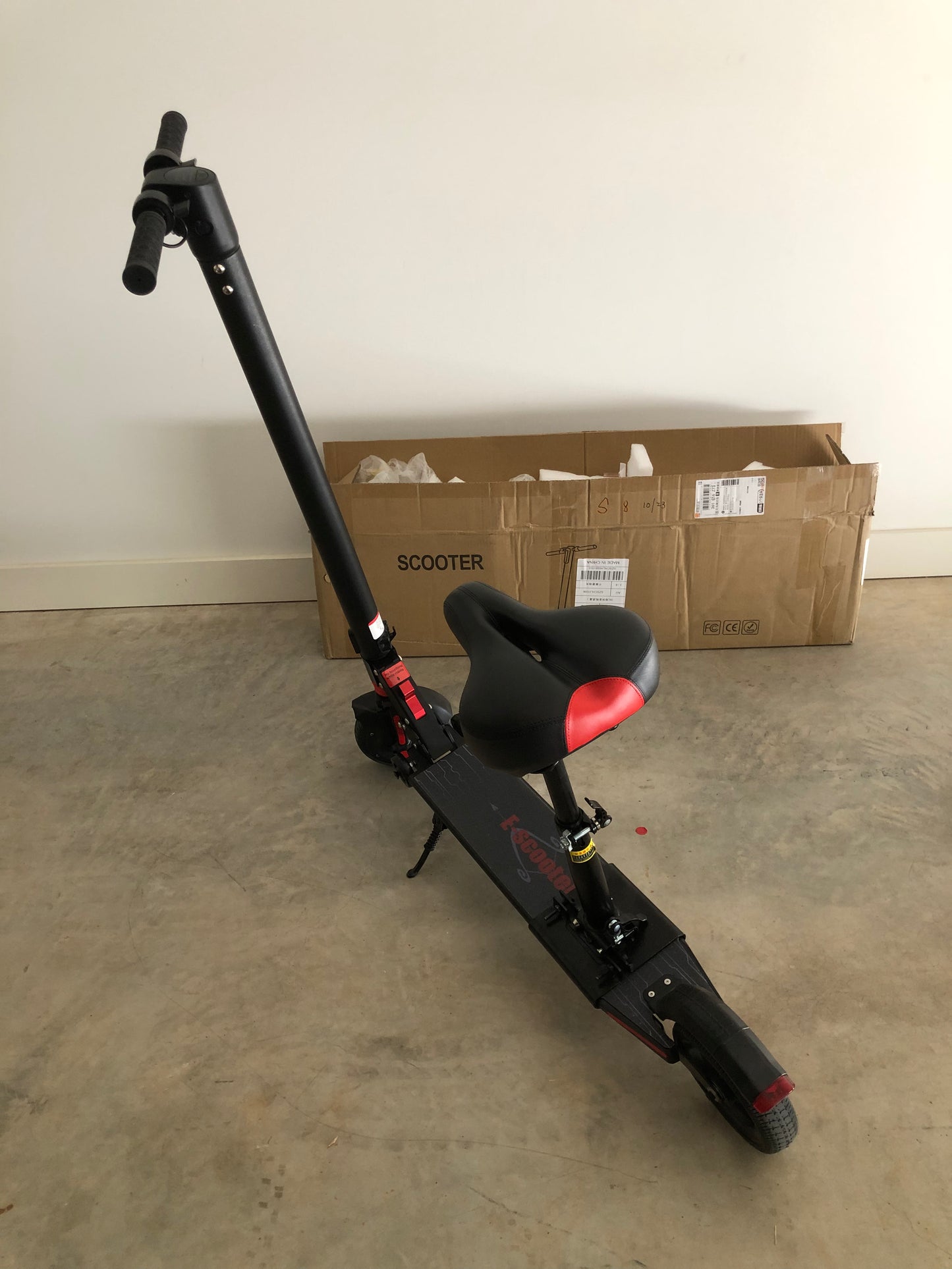 S8 Small Compact n Light Weight Portable EScooter ( With seat option for extra safety n comfort )
