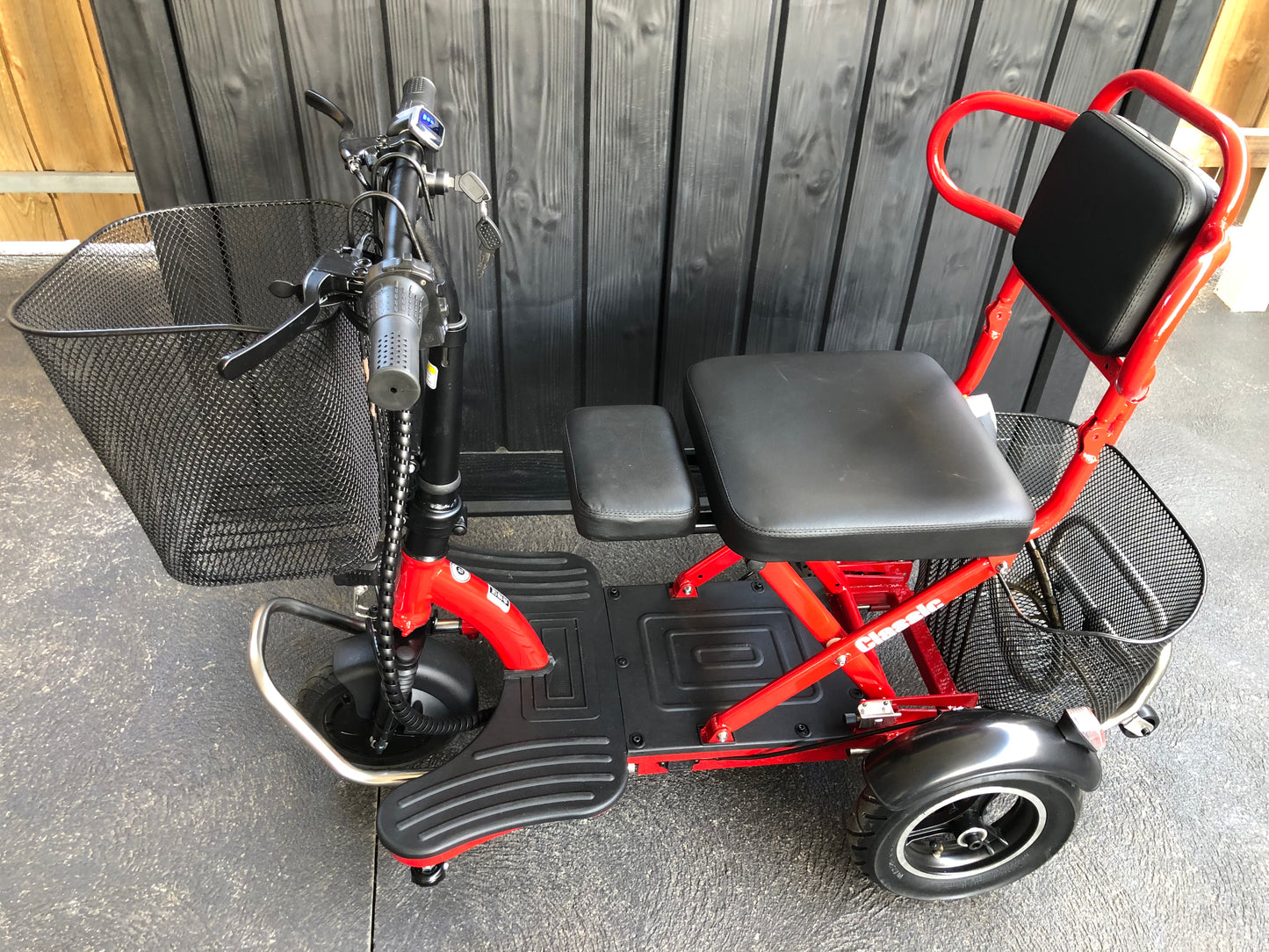 Three Wheels Disabled/ Recreational Electric Light Weight Foldable Scooter 350W motor 48V 10ah Lithium Battery